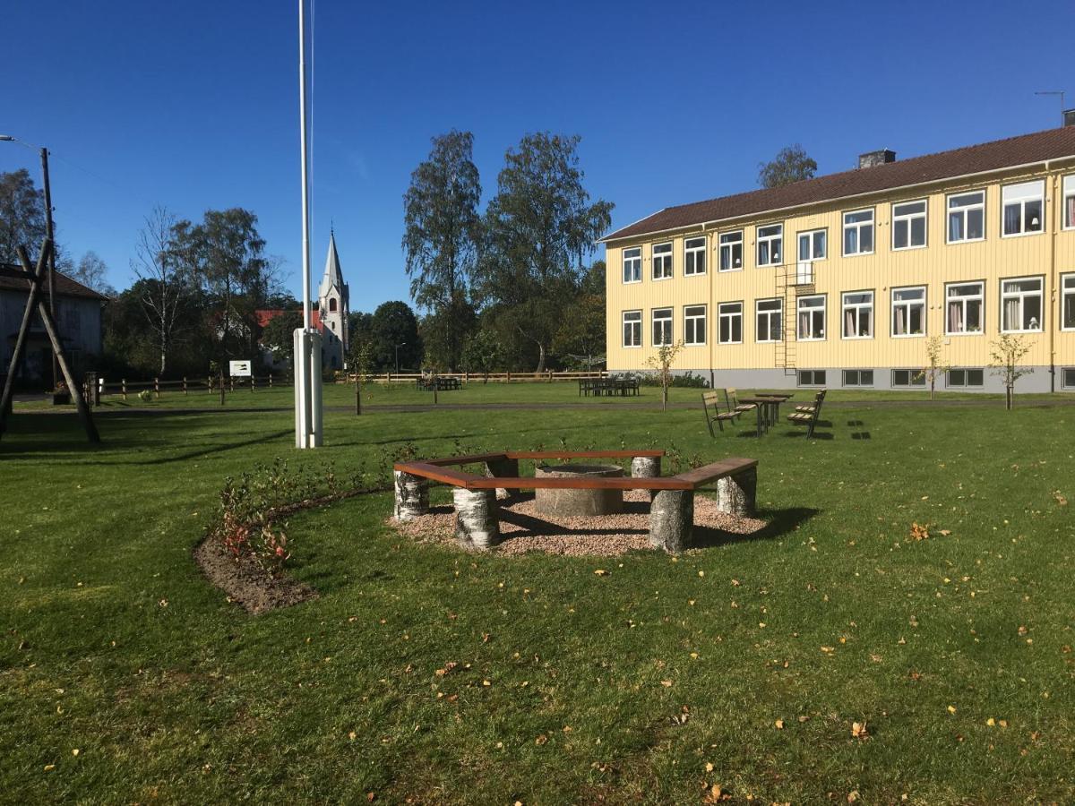 Kalvs Skolhus Hostel Exterior photo