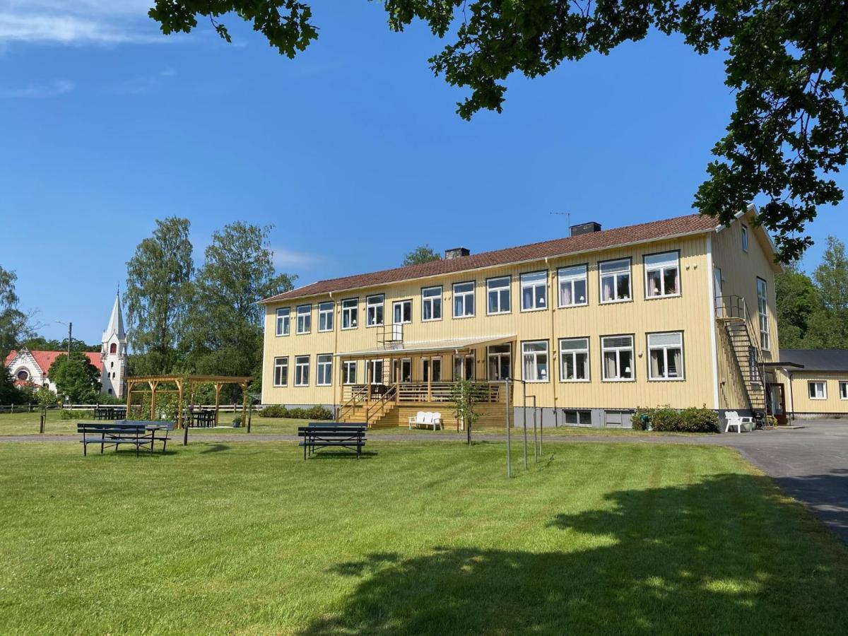 Kalvs Skolhus Hostel Exterior photo