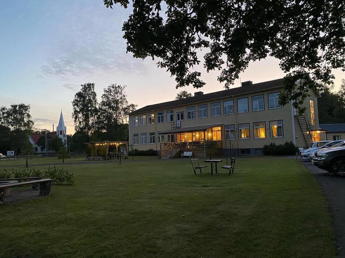 Kalvs Skolhus Hostel Exterior photo